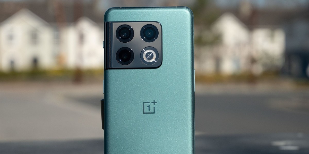 OnePlus Users Report Motherboard Issues, Service Center Asks For 40K ...
